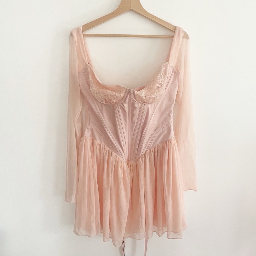 New HOUSE OF CB VIVI
SOFT PEACH CORSET MINI DRESS SIZE L PLUS